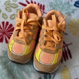NEW BALANCE TODDLER GIRL SHOES